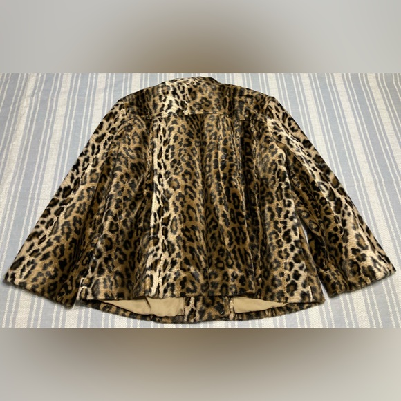 💛TODAY***$29***Chico's faux cheetah fur jacket. - Picture 4 of 4